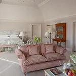 ذه ميريون فندق
