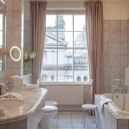 Hotel The Merrion 5*