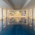梅瑞恩酒店 5*